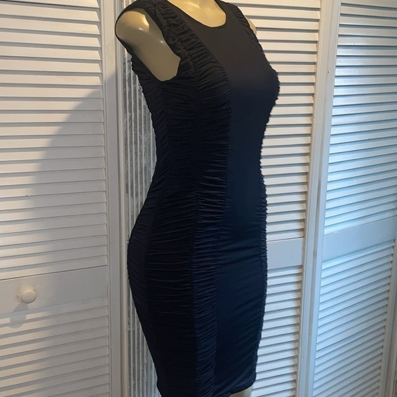 Venus Shape Embrace Ruched Dress size S - Picture 6 of 10